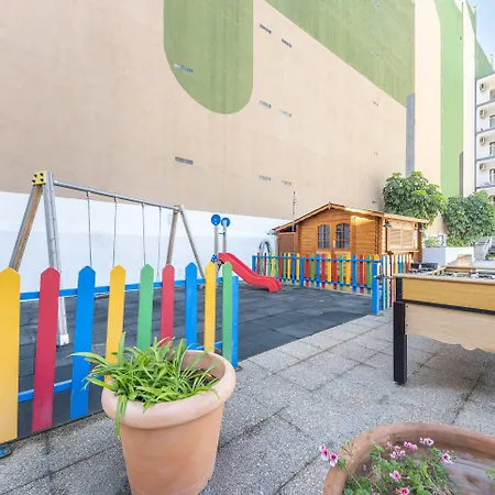 Port Vista Oro Hotel