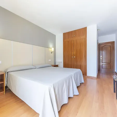 Port Vista Oro Hotel